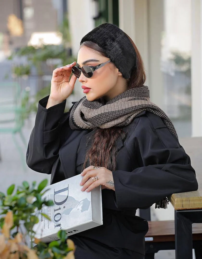 تصویر هدبند تلقی victoria's secret 