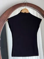 تاپ یقه گرد ریانا - Image 3